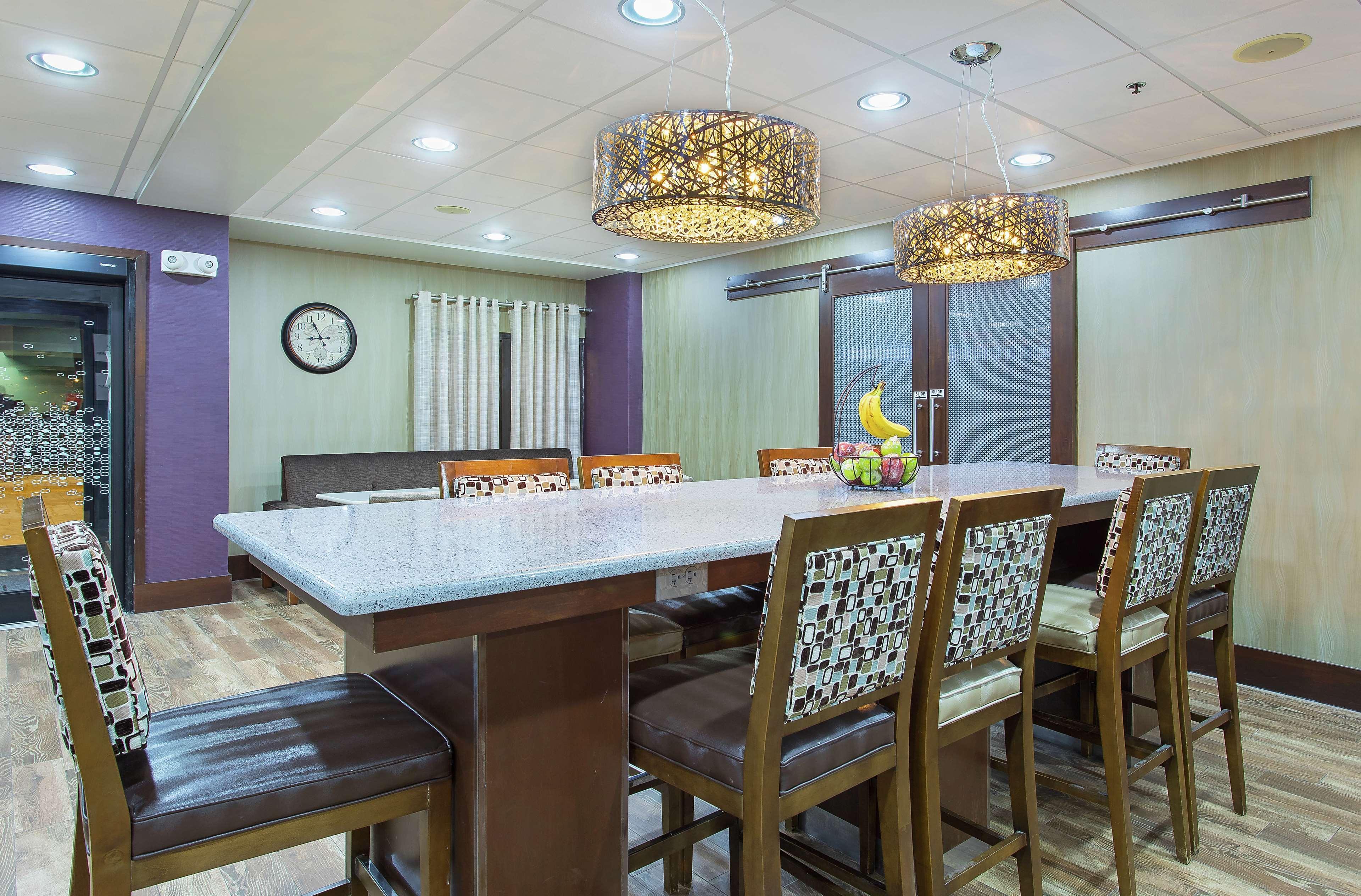 Hampton Inn Cullman Bagian luar foto