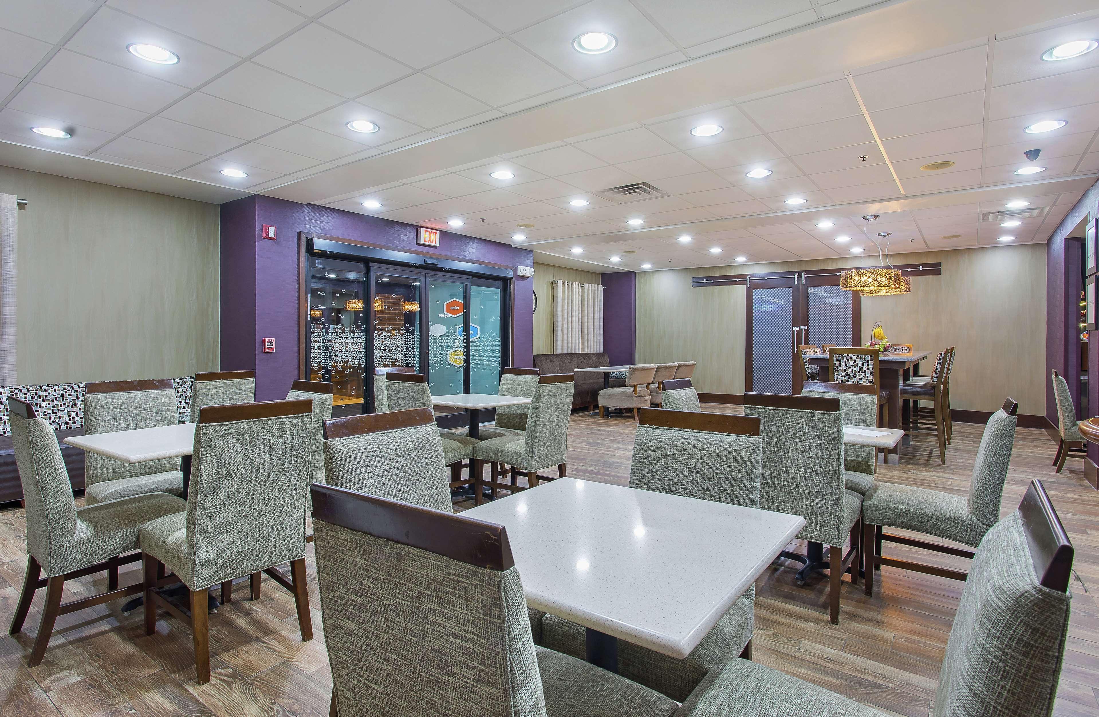 Hampton Inn Cullman Bagian luar foto